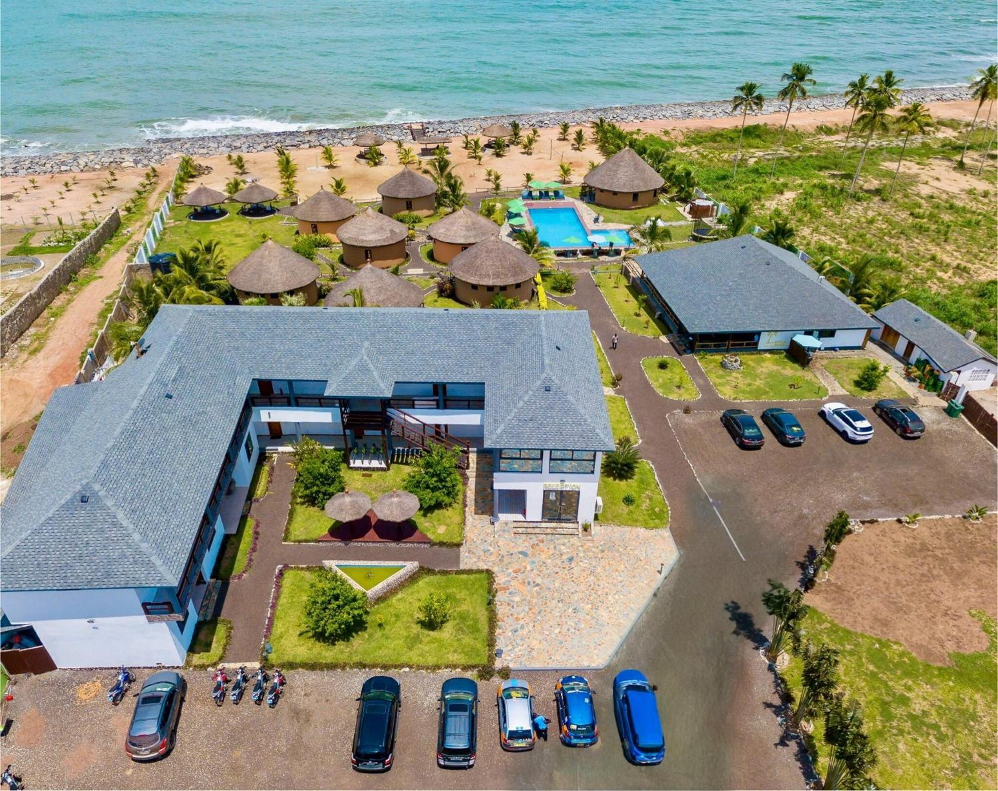 Lemon Beach Resort Elmina Extérieur photo