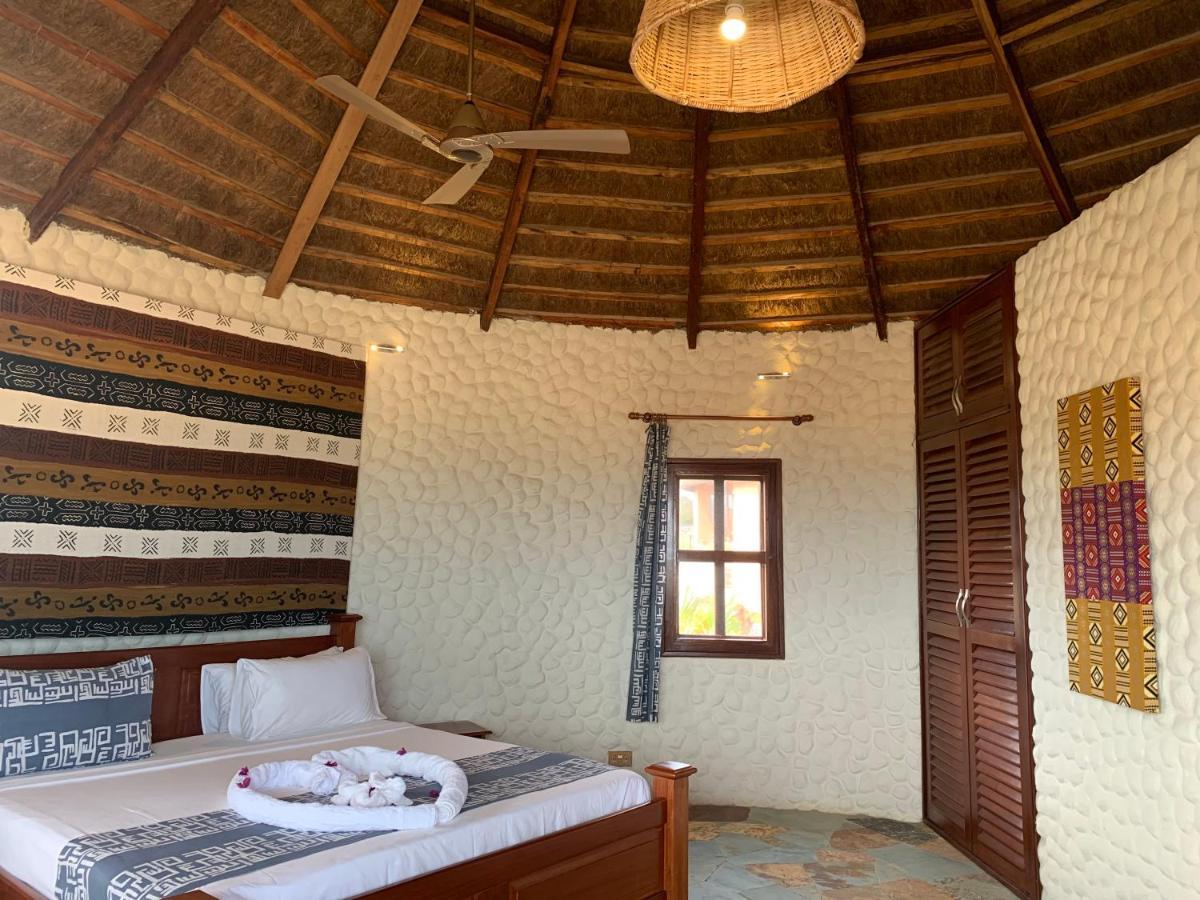 Lemon Beach Resort Elmina Extérieur photo